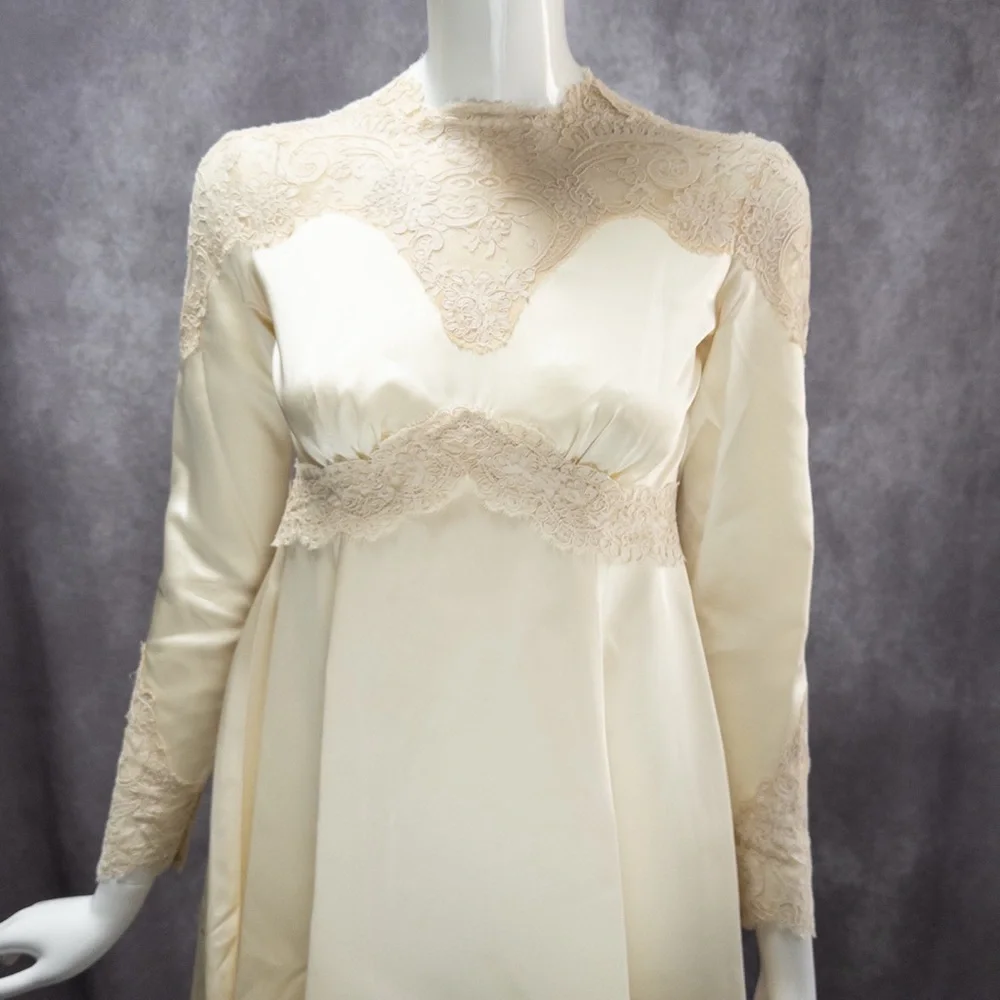 70s Wedding Dress in‎ Champagne with Empire Waist, ~25” and Lace Veil Headpiece
